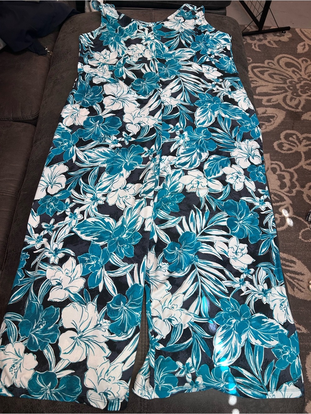 Cuddl Duds Teal & White Hibiscus Flex wear V-neck wide leg Sleeveless JumpsuitXL